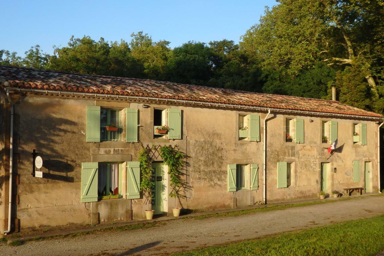 La Bonne Planque - Maison Eclusiere De La Planque Mas-Saintes-Puelles Εξωτερικό φωτογραφία